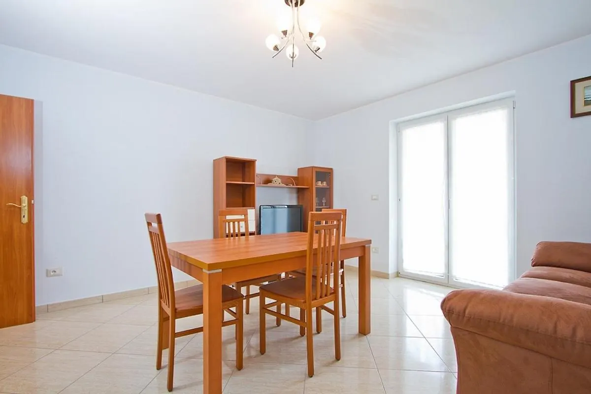 Apartment Daniela location